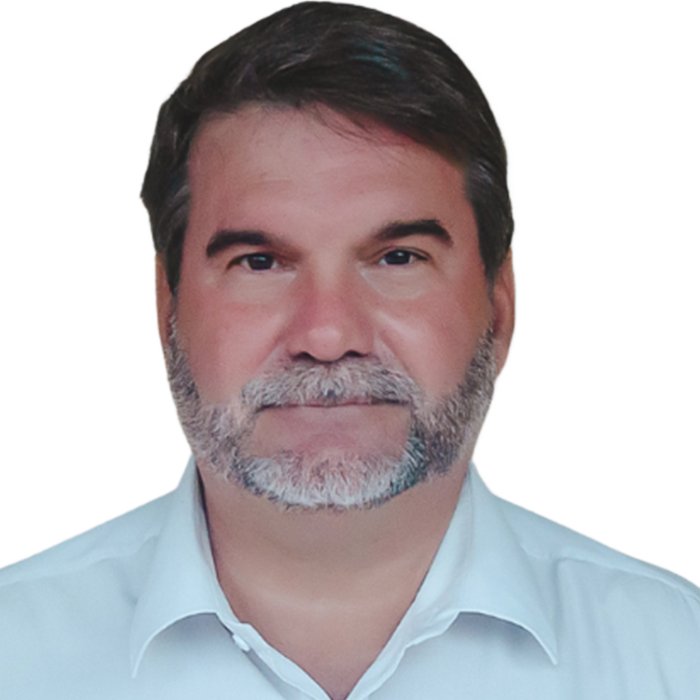 Omar Valiño